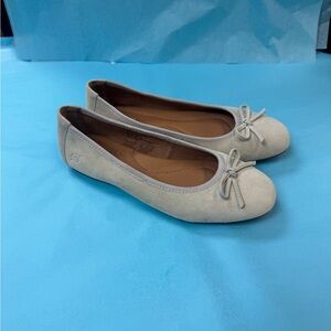 Born Women's Cream Suede Ballet Flats